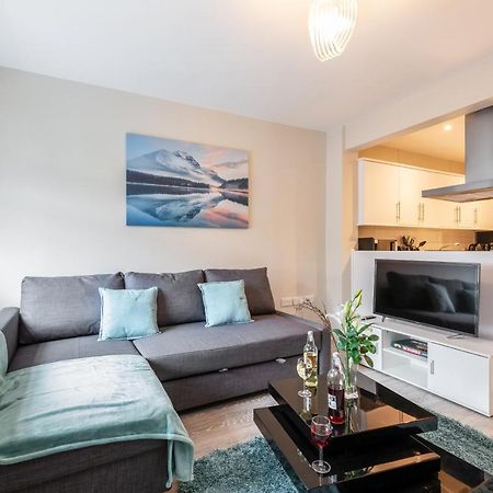 Dartford, Kent - Modern 2Bd 2Bath En-Suite Bungalow M25 Bluewater ภายนอก รูปภาพ