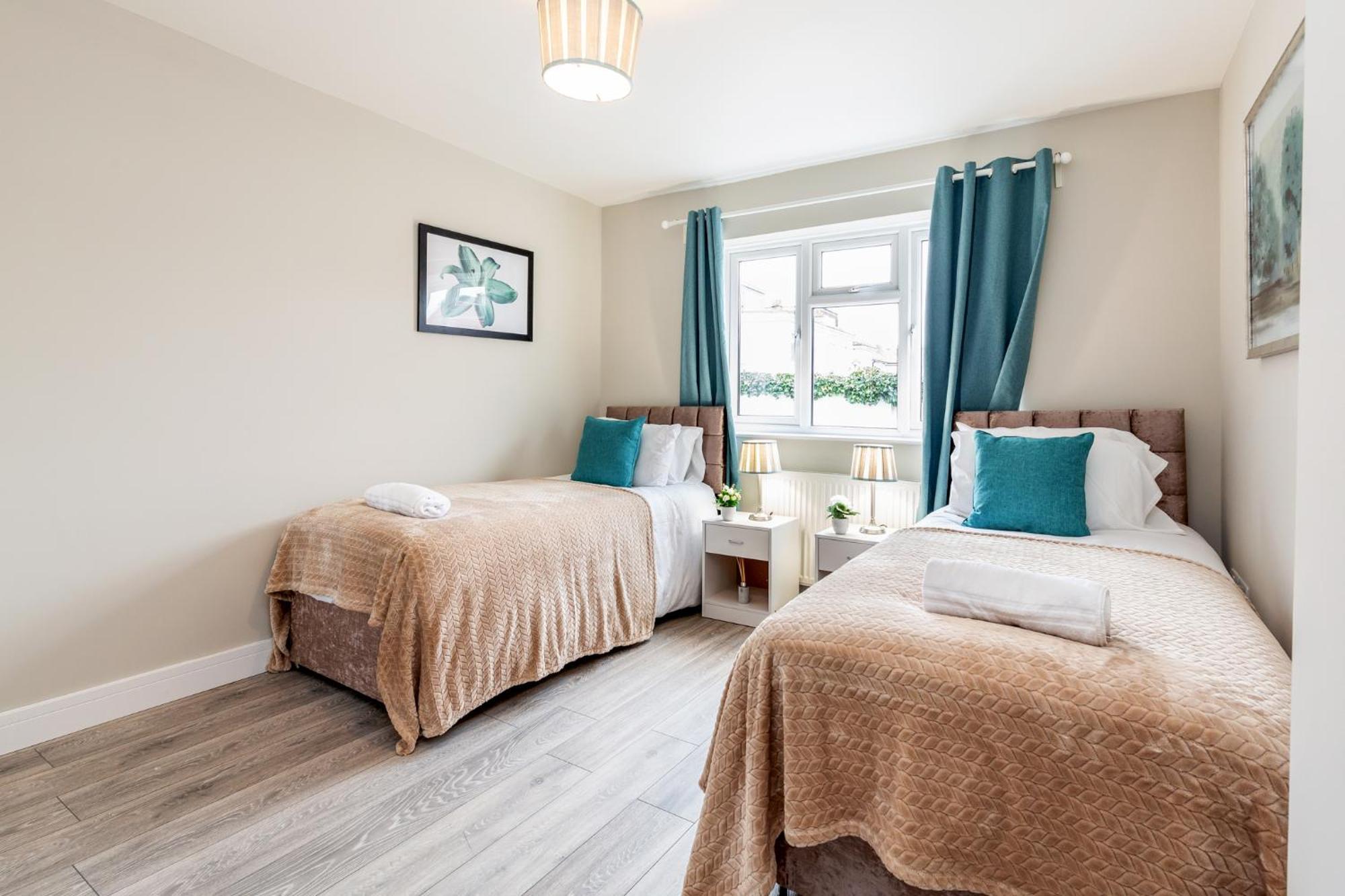 Dartford, Kent - Modern 2Bd 2Bath En-Suite Bungalow M25 Bluewater ภายนอก รูปภาพ