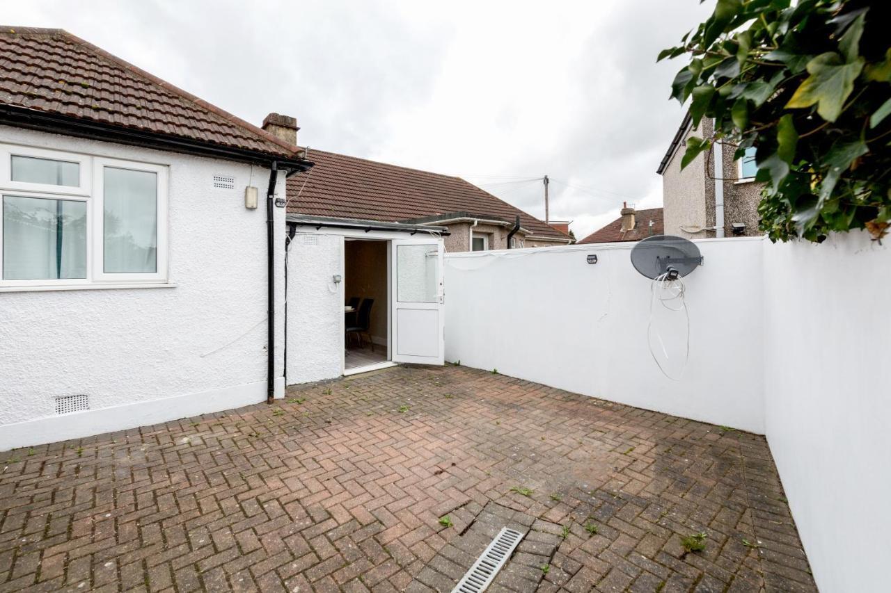 Dartford, Kent - Modern 2Bd 2Bath En-Suite Bungalow M25 Bluewater ภายนอก รูปภาพ